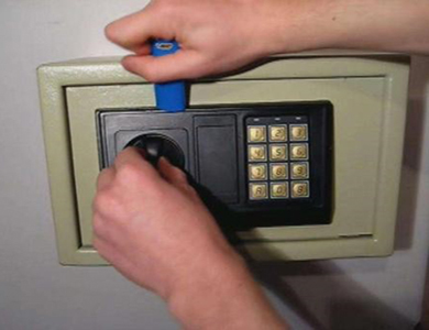 雄县24小时上门开锁公司